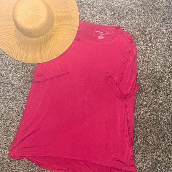 American Eagle Outfitters Tops - EUC OVERSIZED AE TEE!